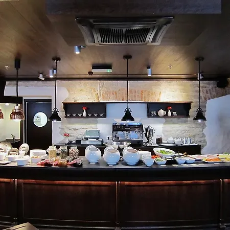 The Von Stackelberg Tallinn