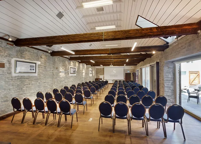 塔林沃斯达克贝格酒店 4*