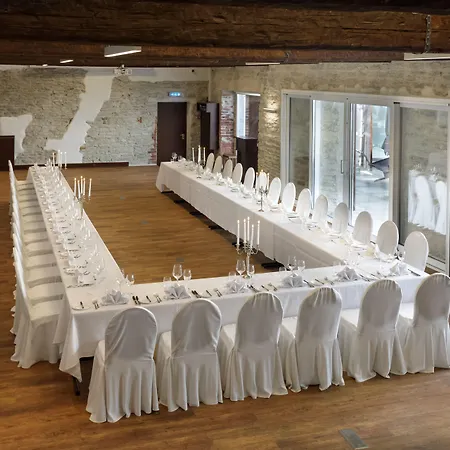 The Von Stackelberg Tallinn